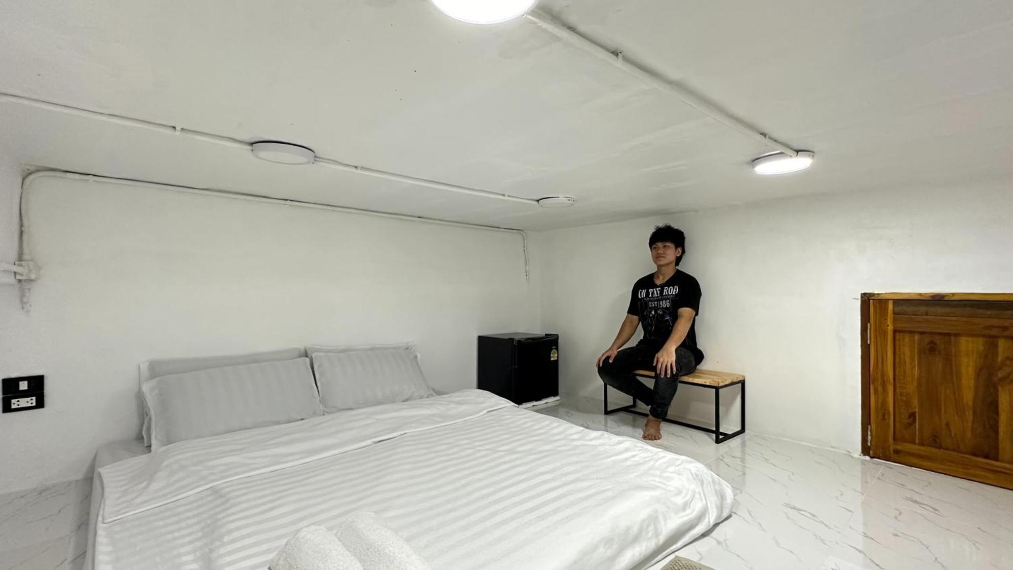 Megun Capsule 150 Cm Apartment Банкок Екстериор снимка